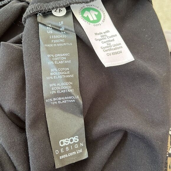 ASOS Design black snap front crop top size 14. - Picture 5 of 5